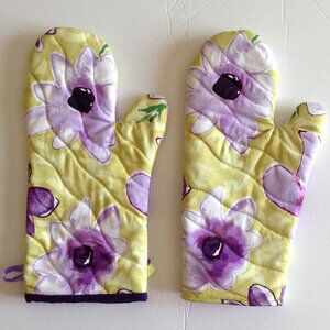 Handmade Quilted Oven Mitts Kitchen Linens Home Decor Purple Yellow Floral
